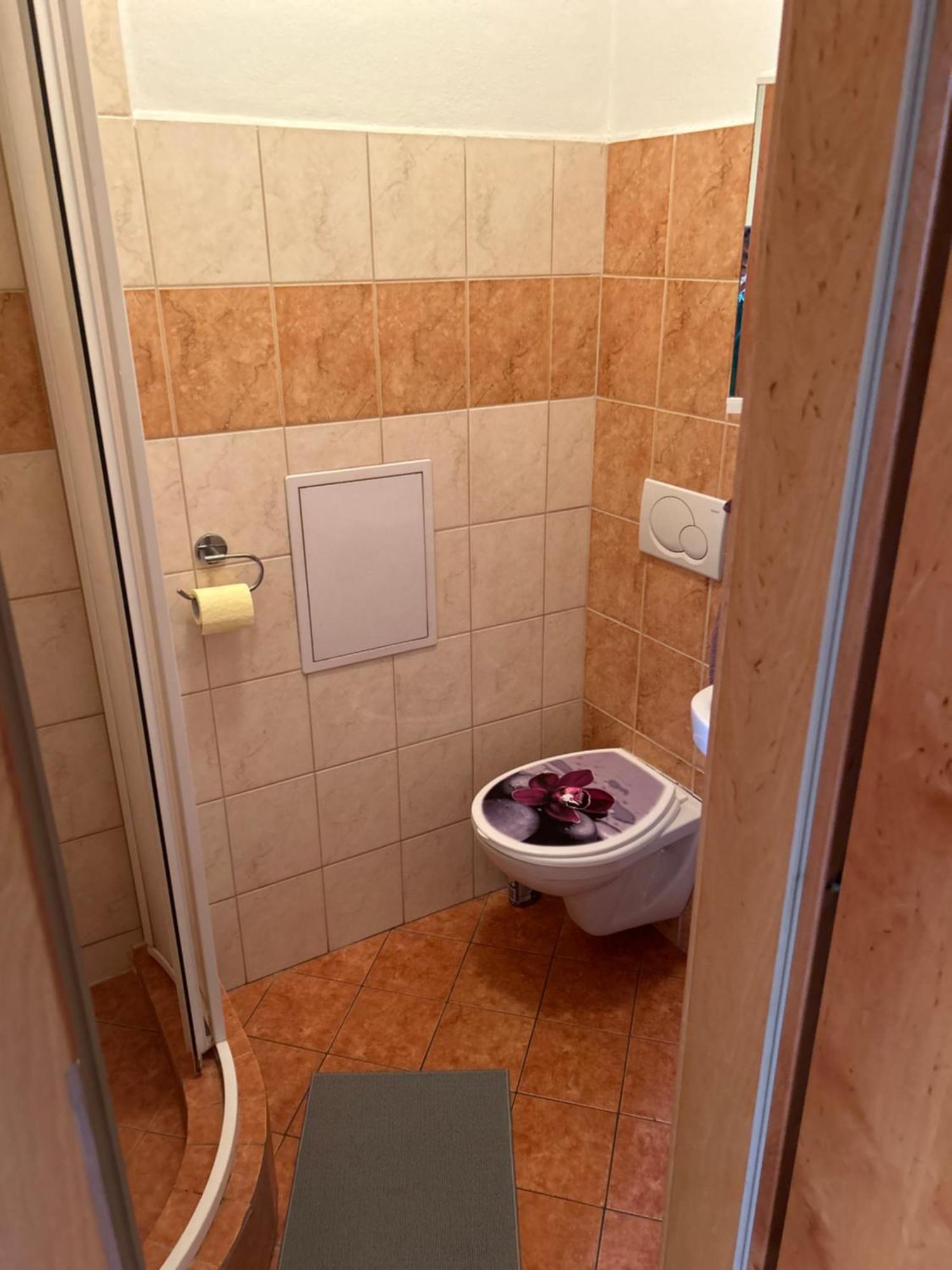 Ferienwohnung Plaza De Luxe Pressburg Exterior foto